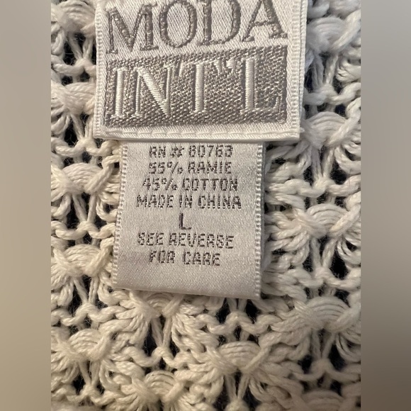 Moda intl sleeveless short cotton sweater top, L. - Picture 7 of 8